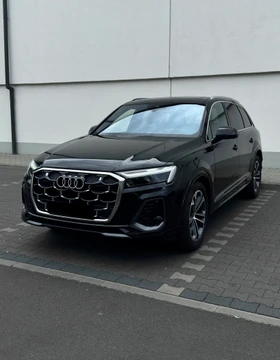 Audi Q7 50 TDI quattro S line czarny przód bok – wynajem Warszawa SK CARS