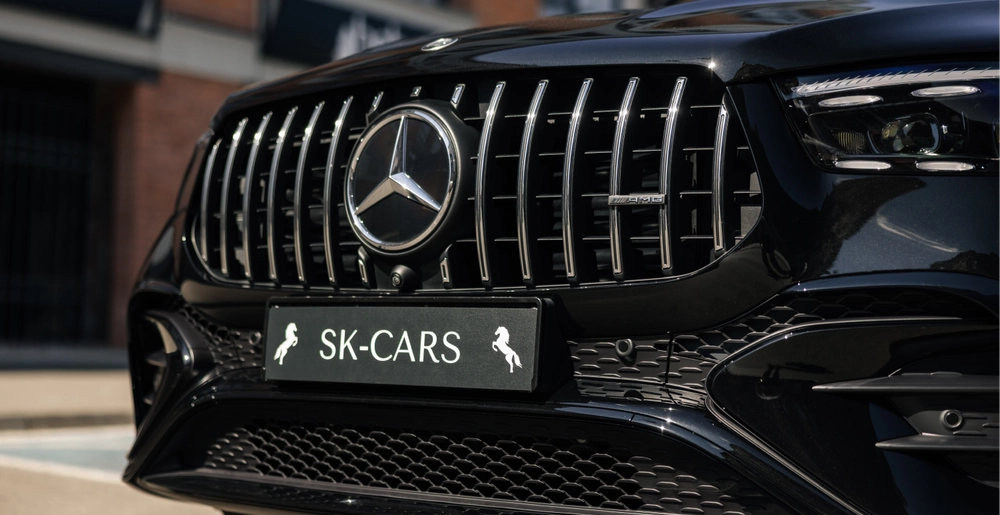 Решетка радиатора Mercedes-AMG GLE 53 Panamericana с логотипом Mercedes-Benz
